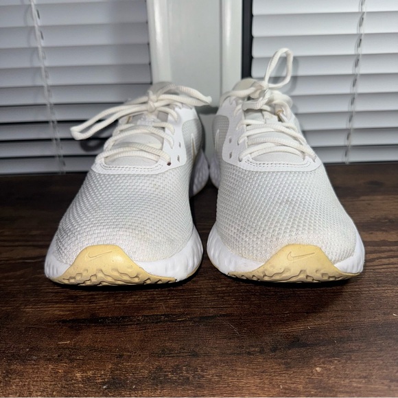 Nike Revolution 5 White Gold Women’s Running Sneaker Shoes Size 9.5 BQ3207-108 - Picture 5 of 9